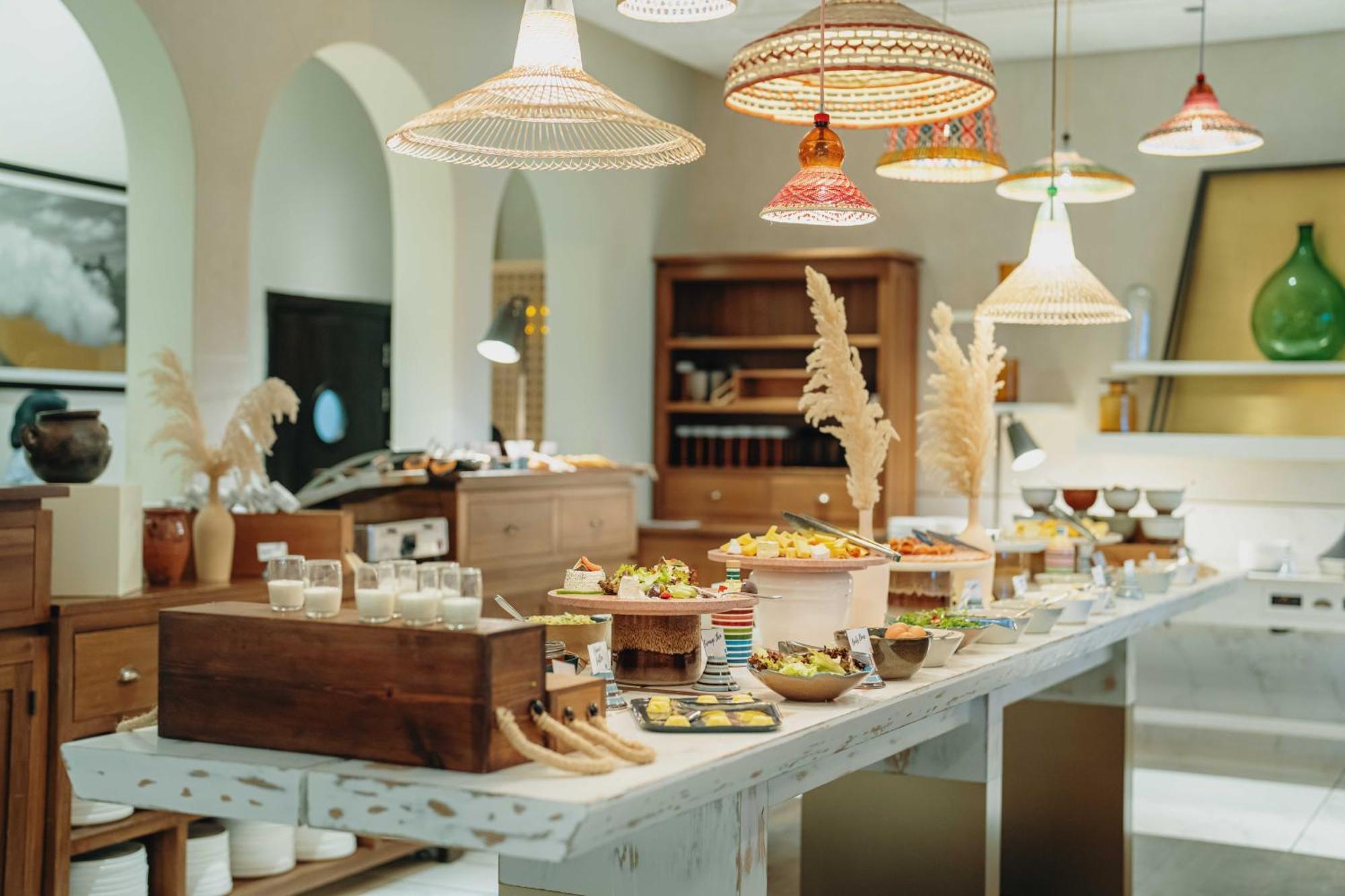 Fairmont Tazi Palace Hotel 5*